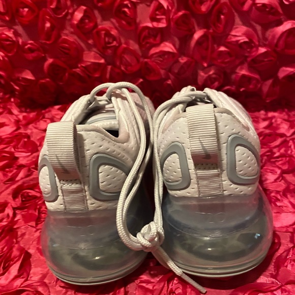 Women's Shoe Nike Air Max 720 - Picture 6 of 9